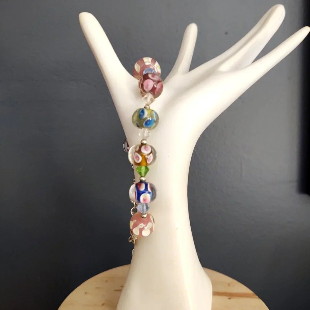 Arty glass and crystal bead bracelet - Picture 2 of 14